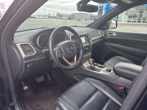 Used 2017 Jeep Grand Cherokee Limited AWD/4WD image 26