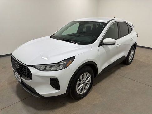 Used 2023 Ford Escape Active w/ Tech Pack #2 image 7