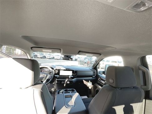 New 2026 GMC Sierra 3500 SLE w/ SLE Value Package image 20