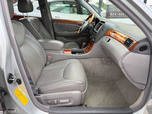 Used 2002 Lexus LS 430 RWD image 8