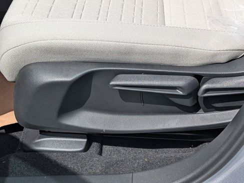 New 2026 Honda HR-V LX image 15