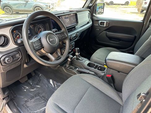 Certified 2024 Jeep Wrangler Unlimited Sport AWD/4WD image 20