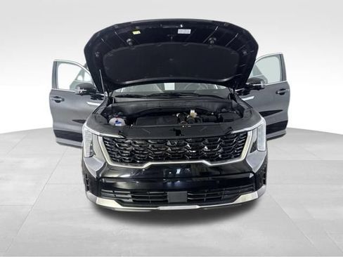 Certified 2025 Kia Sorento SX FWD image 13