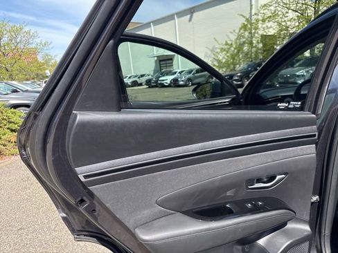 Used 2023 Hyundai Tucson Limited AWD/4WD image 33