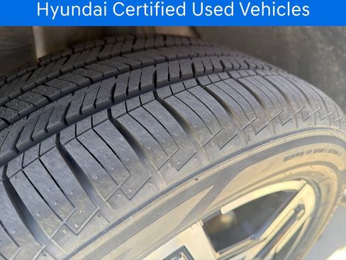 Certified 2025 Hyundai Santa Cruz Limited AWD/4WD image 32