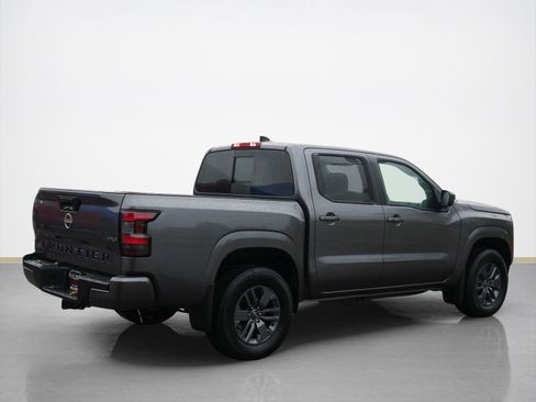 New 2026 Nissan Frontier SV w/ SV Convenience Package image 2