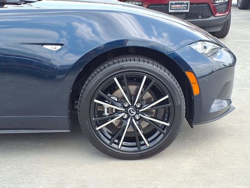 Used 2025 MAZDA MX-5 Miata RF Grand Touring RWD image 7