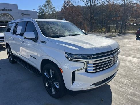Used 2021 Chevrolet Suburban High Country image 1