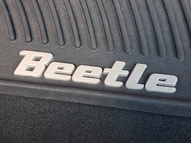 Used 2015 Volkswagen Beetle 1.8T FWD image 29