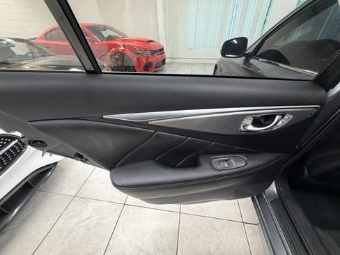 Used 2016 INFINITI Q50 3.0t Premium w/ Cargo Package RWD image 15