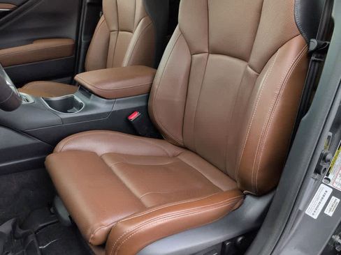 Used 2022 Subaru Outback Touring XT image 17