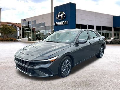 Used 2024 Hyundai Elantra SEL