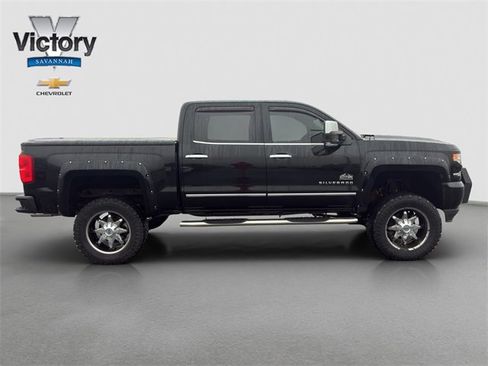Used 2017 Chevrolet Silverado 1500 LTZ Z71 w/ LTZ Plus Package image 8
