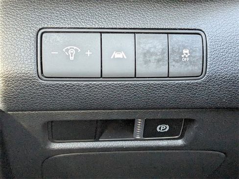 Used 2021 Hyundai Santa Fe SEL image 25