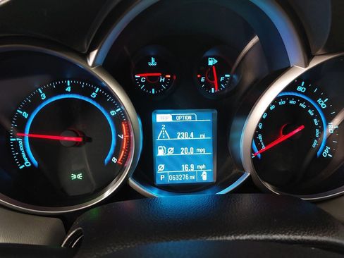 Used 2014 Chevrolet Cruze LS image 24