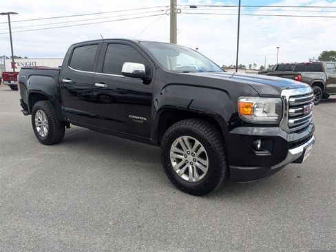 Used 2018 GMC Canyon SLT w/ Driver Alert Package image 2