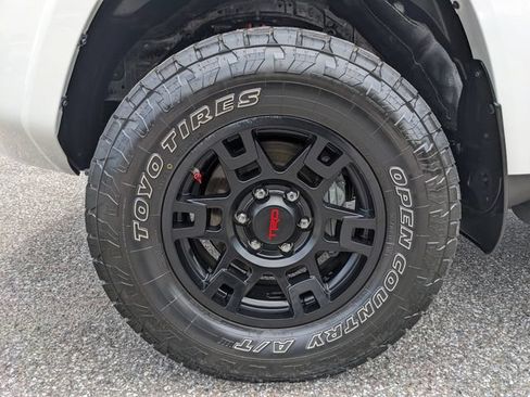 Used 2022 Toyota 4Runner SR5 Premium RWD image 10