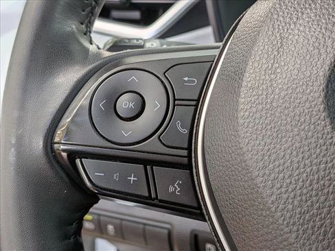 Used 2023 Toyota Corolla SE image 11