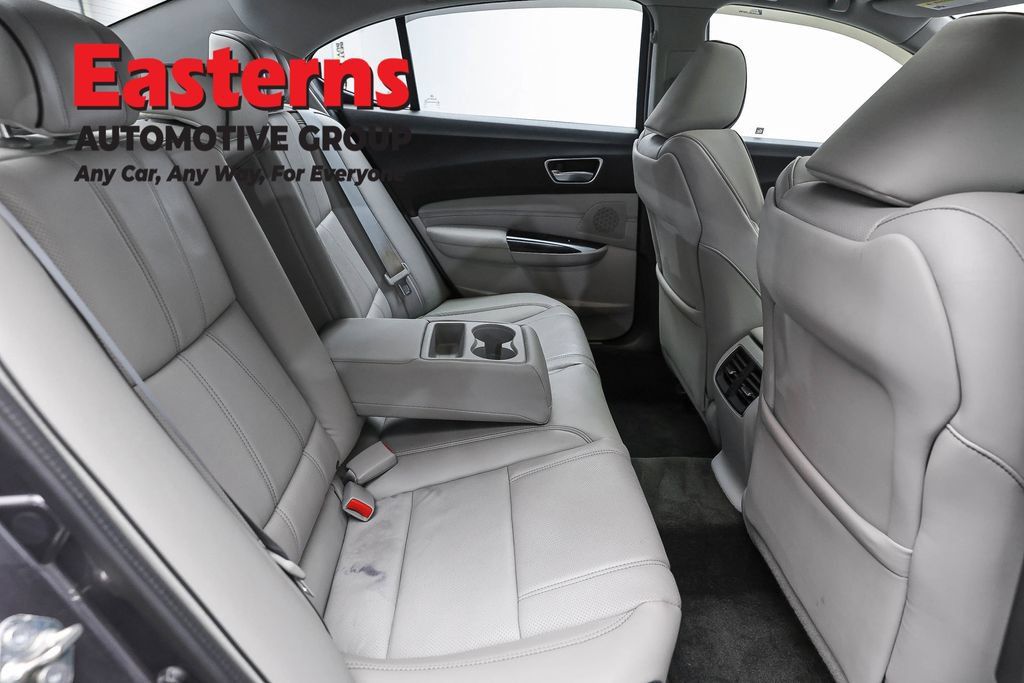 Used 2018 Acura TLX w/ Technology Package FWD image 24