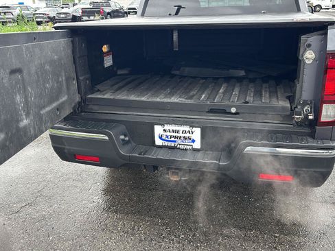Used 2020 Honda Ridgeline Sport image 32