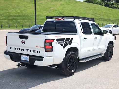 Used 2024 Nissan Frontier SV w/ SV Convenience Package AWD/4WD image 4
