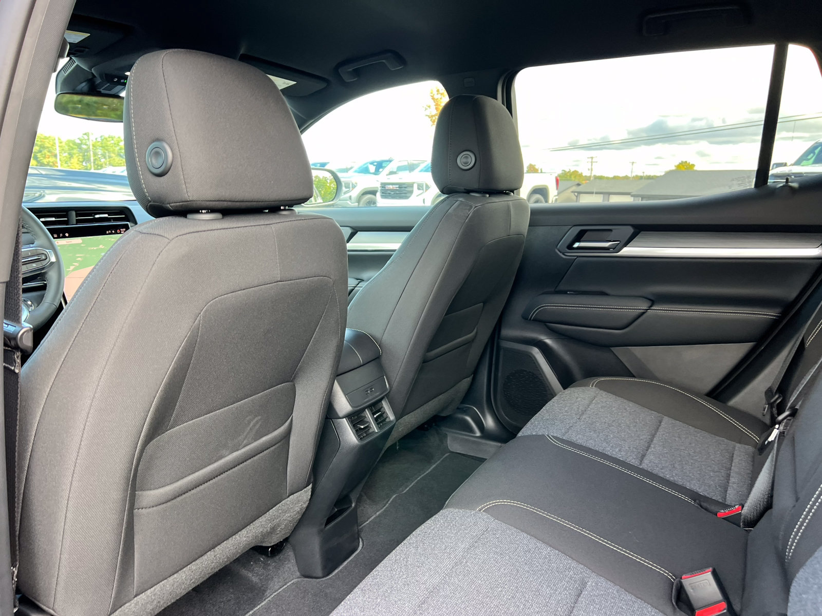 New 2027 GMC Terrain Elevation AWD/4WD image 31