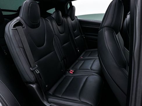 Used 2022 Tesla Model X image 36