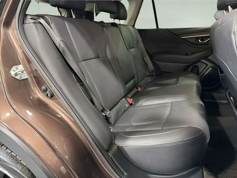 Used 2022 Subaru Outback Limited image 17