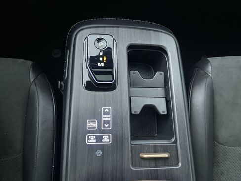 Certified 2024 Nissan Ariya AWD image 22