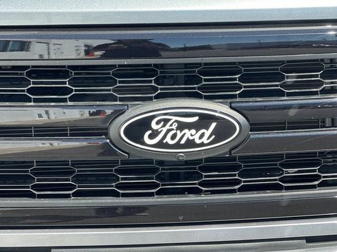 Used 2025 Ford F150 Lariat w/ Equipment Group 501A Mid AWD/4WD image 38