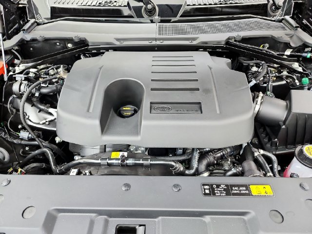 New 2026 Land Rover Defender 110 X-Dynamic SE AWD/4WD image 32