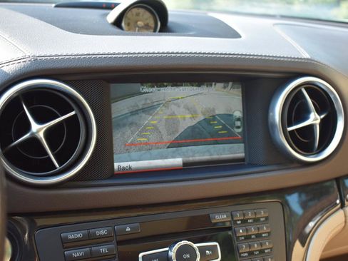 Used 2016 Mercedes-Benz SL 550 image 37