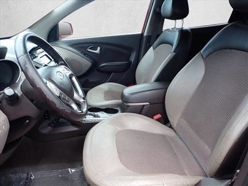 Used 2012 Hyundai Tucson GLS AWD/4WD image 11