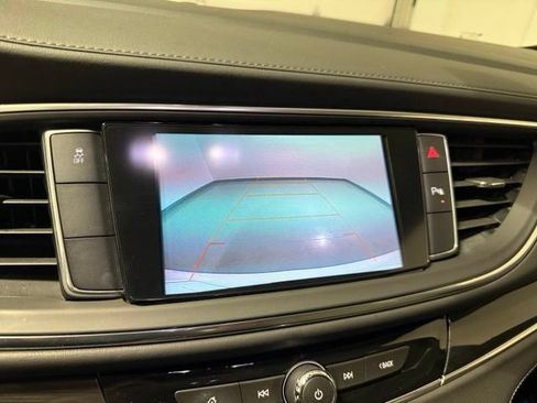 Used 2019 Buick Enclave Essence w/ LPO, Sport Appearance Package FWD image 21