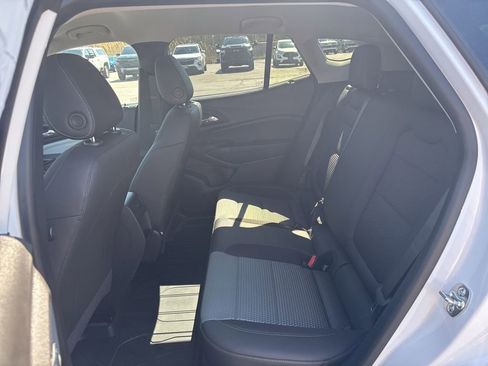 New 2026 Chevrolet Trax LT w/ Driver Confidence Package FWD image 9