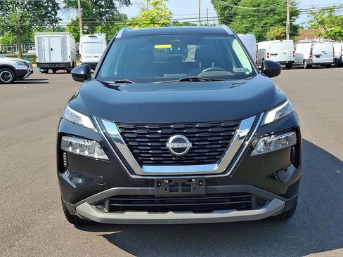 Certified 2023 Nissan Rogue SV w/ SV Premium B Package AWD/4WD image 2