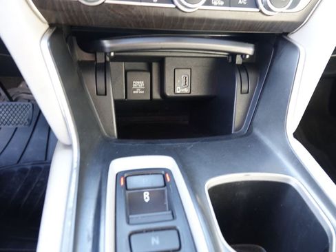 Used 2018 Honda Accord EX-L image 16