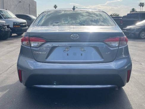 Used 2022 Toyota Corolla LE FWD image 4