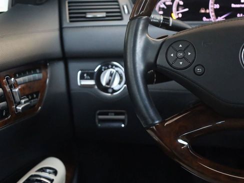 Used 2013 Mercedes-Benz CL 550 4MATIC image 25