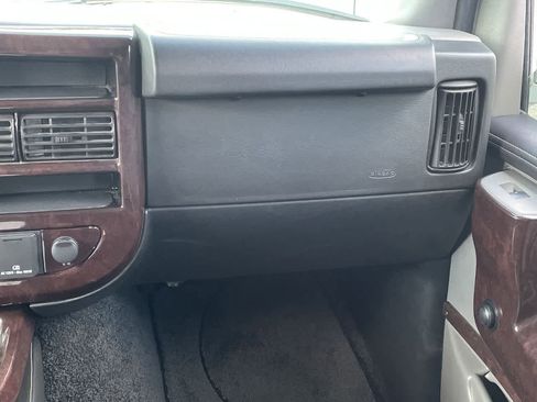 Used 2019 GMC Savana 2500 Extended w/ Enhanced Convenience Package image 16