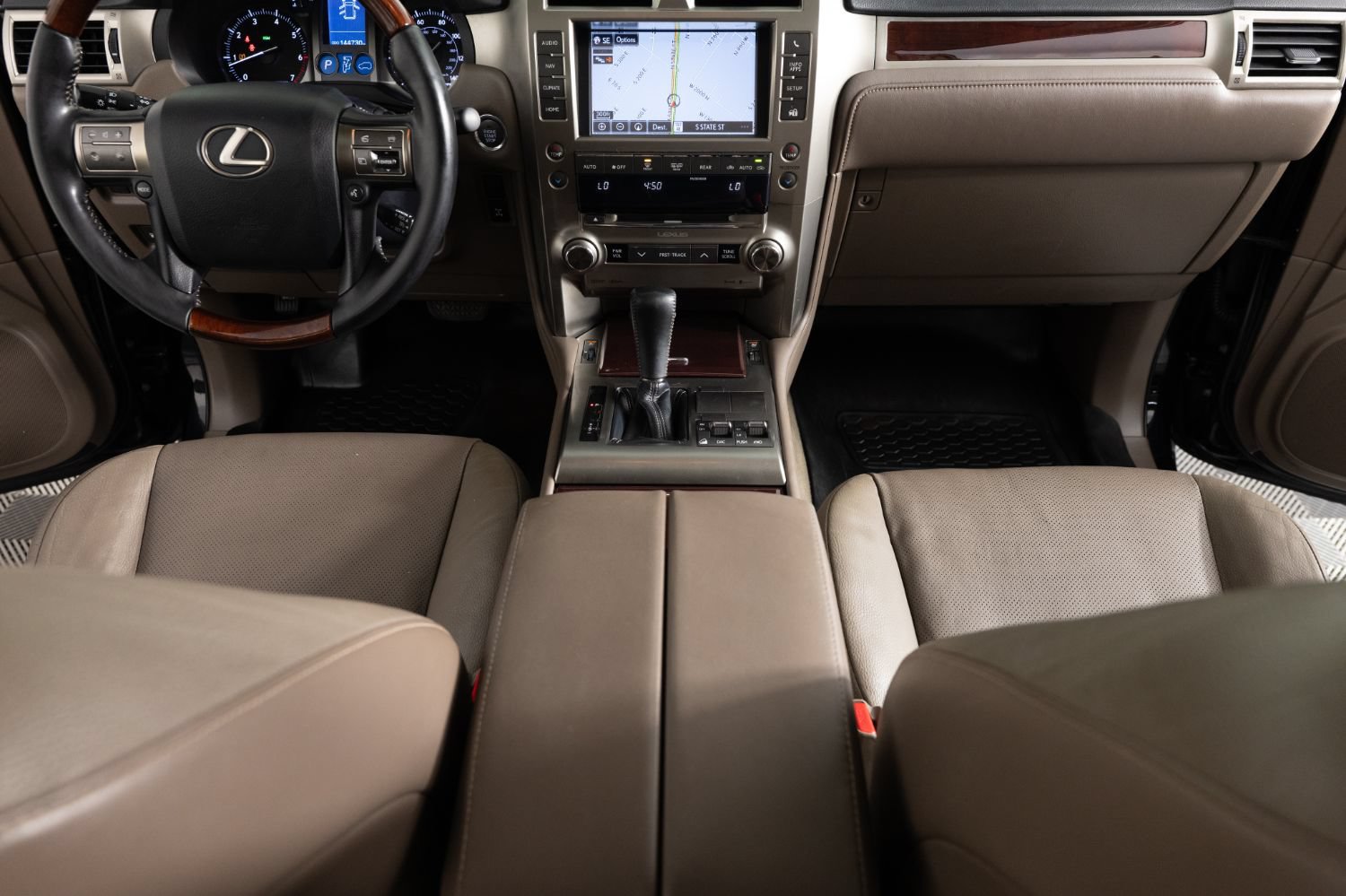Used 2015 Lexus GX 460 w/ Premium Package AWD/4WD image 38