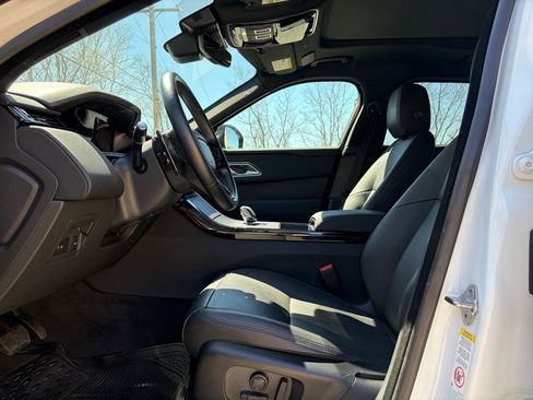 Used 2025 Land Rover Range Rover Velar S AWD/4WD image 11