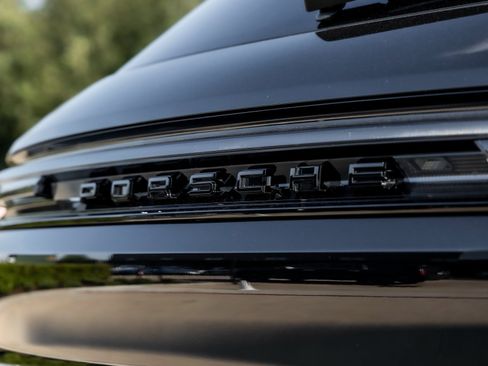 Certified 2025 Porsche Cayenne image 15