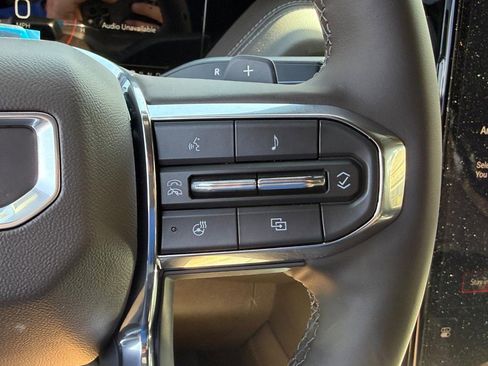 New 2026 GMC Yukon Elevation AWD/4WD image 16