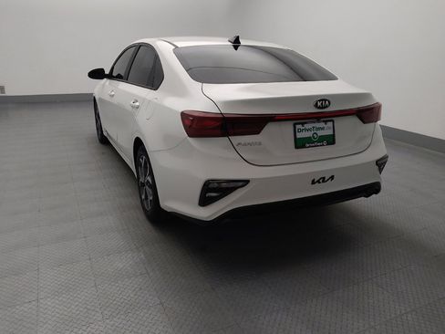 Used 2020 Kia Forte LXS FWD image 6