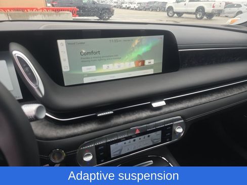 Used 2025 Genesis G90 3.5T image 10