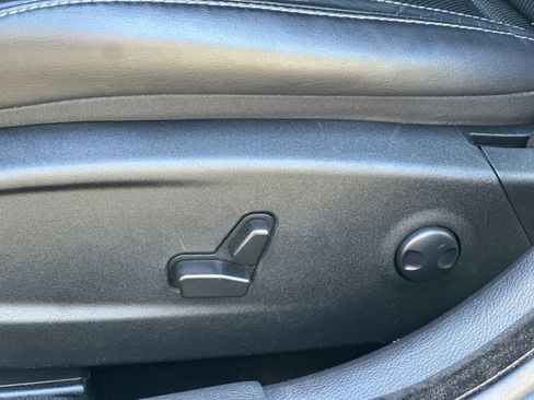 Certified 2022 Dodge Charger SXT w/ Leather Interior Group image 14