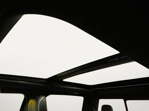 Used 2018 Ford F150 Platinum w/ Equipment Group 701A Luxury image 17