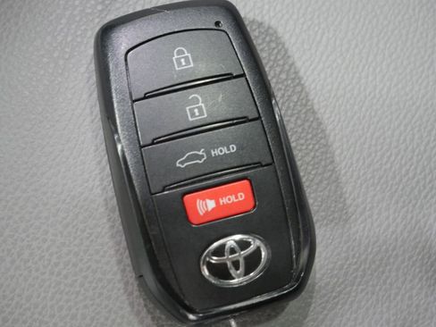 Used 2025 Toyota Camry SE w/ Multimedia Upgrade Package AWD/4WD image 26