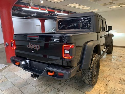 Used 2021 Jeep Gladiator Mojave AWD/4WD image 6